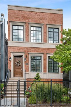 1318 W Nelson, Chicago, IL 60657