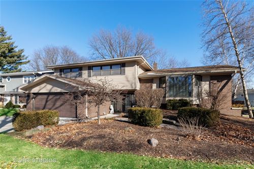 2103 N Burke, Arlington Heights, IL 60004