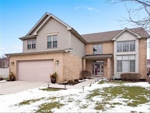 1640 Hillcrest, Woodridge, IL 60517