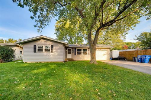 256 S 18th, St. Charles, IL 60174