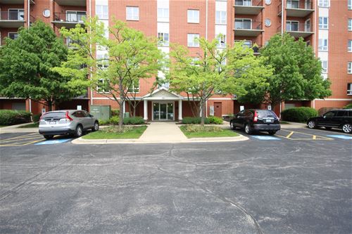 190 N Milwaukee Unit 3-604, Wheeling, IL 60090