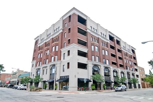 110 S Marion Unit 304, Oak Park, IL 60302