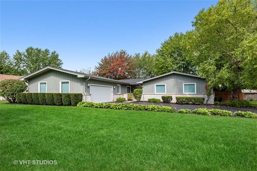 3004 Moon Hill, Northbrook, IL 60062