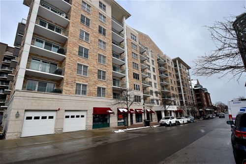 200 W Campbell Unit 703, Arlington Heights, IL 60005