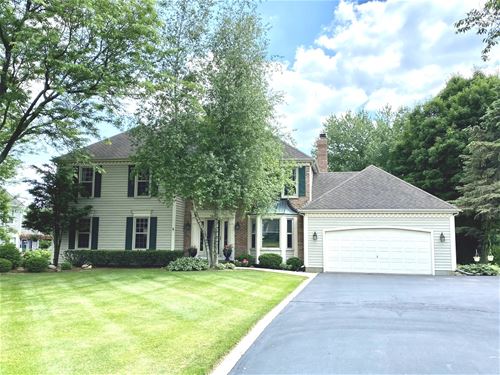 145 Indian Hill, Crystal Lake, IL 60012