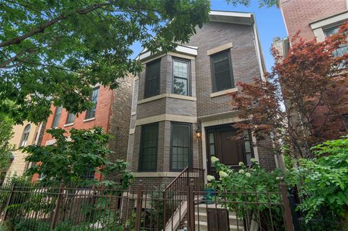 2234 N Southport, Chicago, IL 60614