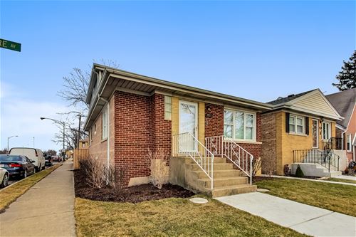 5527 N Sayre, Chicago, IL 60656