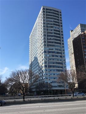 3900 N Lake Shore Unit 16E, Chicago, IL 60613