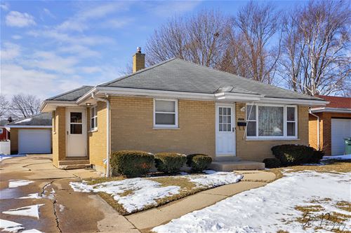 650 Washington Park, Waukegan, IL 60085