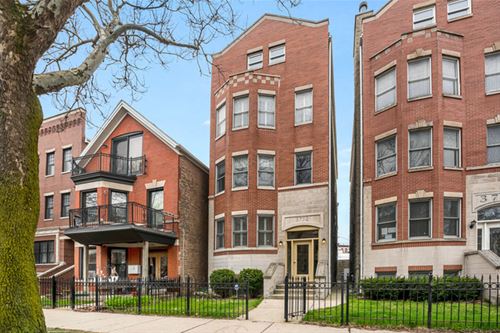 3752 N Clifton Unit 1, Chicago, IL 60613