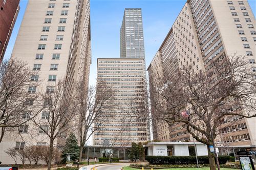 3950 N Lake Shore Unit 329, Chicago, IL 60613