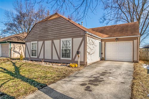 7 Winrock, Montgomery, IL 60538