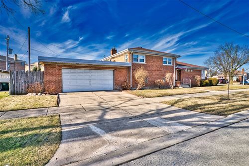 7805 W Lill, Niles, IL 60714