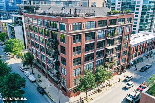 850 W Adams Unit 3B, Chicago, IL 60607