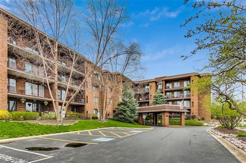 51 Old Oak Unit 410, Buffalo Grove, IL 60089