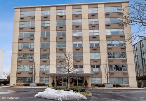 1440 Sheridan Unit 203, Wilmette, IL 60091