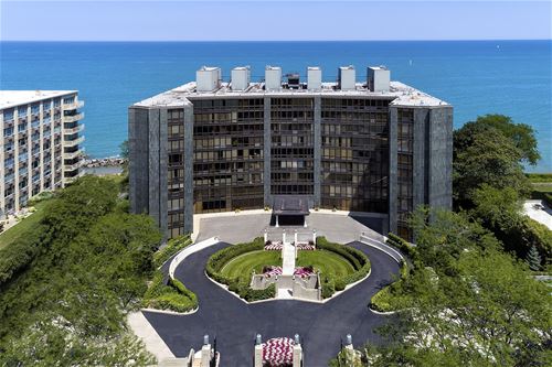 1420 Sheridan Unit 4A, Wilmette, IL 60091