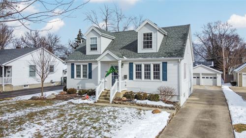 916 N Webster, Naperville, IL 60563