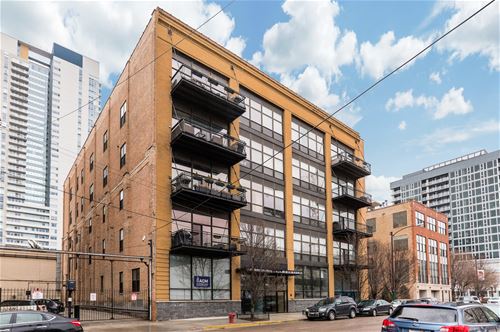 23 N Green Unit 201, Chicago, IL 60607