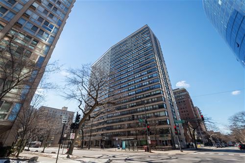 2930 N Sheridan Unit 1403, Chicago, IL 60657