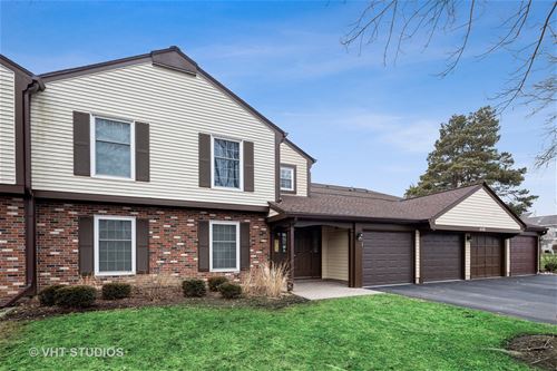 2115 Lancaster Unit 102D, Naperville, IL 60565