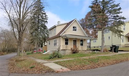 2 Valentine, Carpentersville, IL 60110