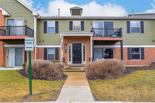 1312 Mc Dowell Unit 102, Naperville, IL 60563