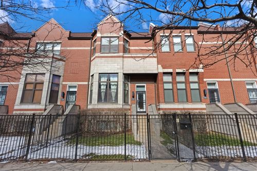 838 E 45th, Chicago, IL 60653