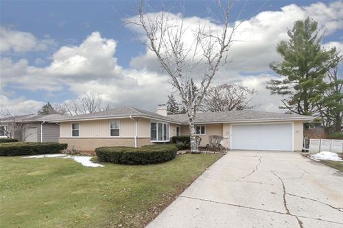 1675 Lin Lor, Elgin, IL 60123