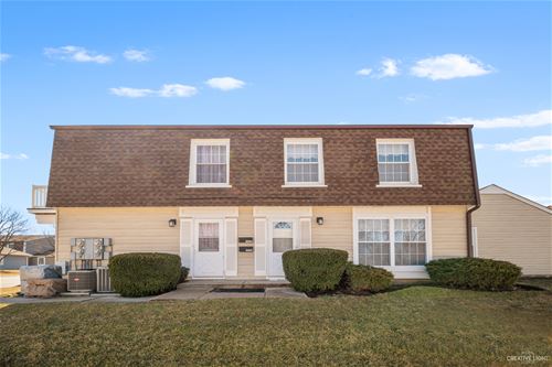 1545 Woodcutter Unit C, Wheaton, IL 60189