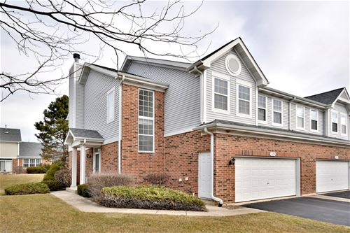 129 Chestnut Hills Unit 129, Burr Ridge, IL 60527