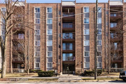 825 Pearson Unit 1B, Des Plaines, IL 60016