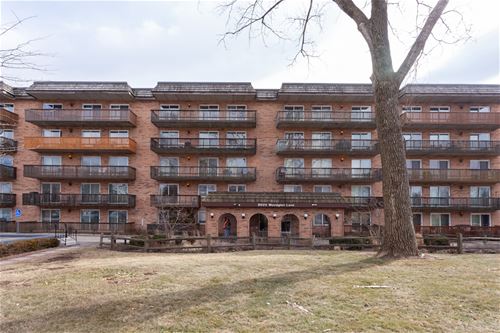 8025 Woodglen Unit 509, Downers Grove, IL 60516