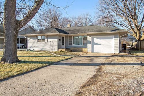 528 W Kimball, Woodstock, IL 60098