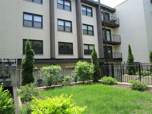 1711 W Jarvis Unit 202, Chicago, IL 60626