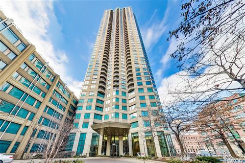 400 N LaSalle Unit 4302, Chicago, IL 60654