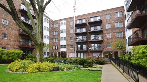 1503 Oak Unit 413, Evanston, IL 60201