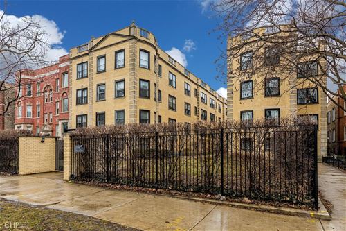 2536 N Kedzie Unit 204, Chicago, IL 60647