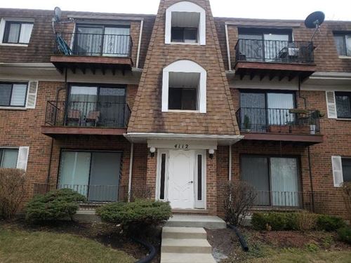 4112 Cove Unit 2B, Glenview, IL 60025