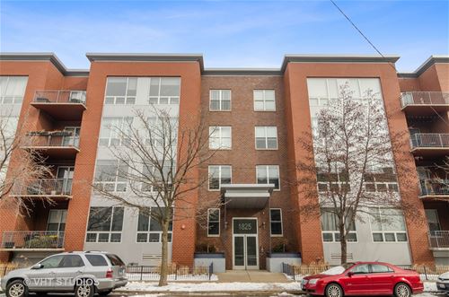 1825 N Winnebago Unit 403, Chicago, IL 60647