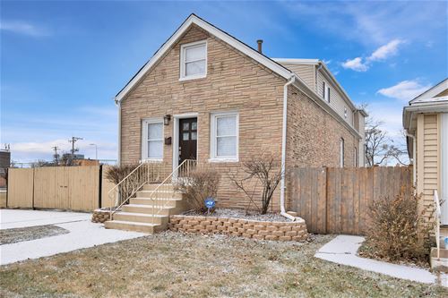 11018 S Whipple, Chicago, IL 60655