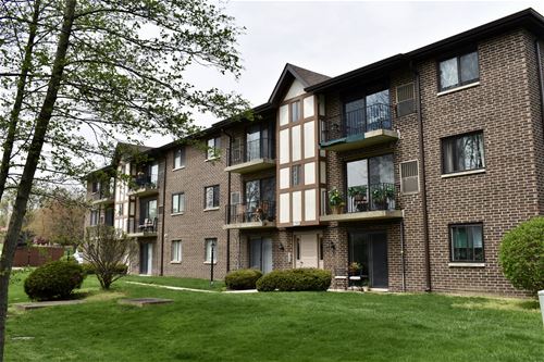 1754 S Washington Unit 1754, Naperville, IL 60565