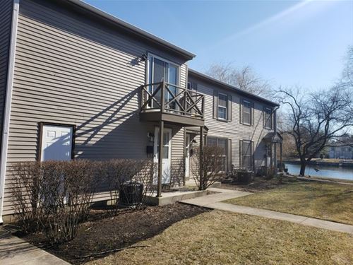 1230 Bunker Hill Unit A, Wheaton, IL 60189