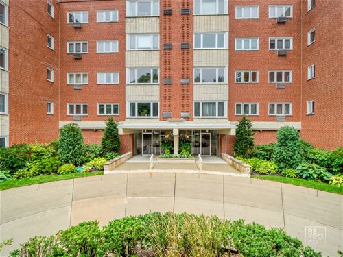 2033 Sherman Unit 208, Evanston, IL 60201