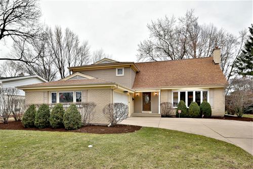 1811 N Rolling, Arlington Heights, IL 60004