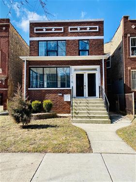 4826 N Wolcott, Chicago, IL 60640