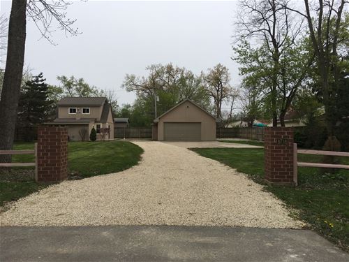 8718 Hickory, Crystal Lake, IL 60014