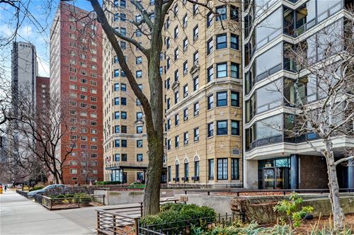 1418 N Lake Shore Unit 19, Chicago, IL 60610