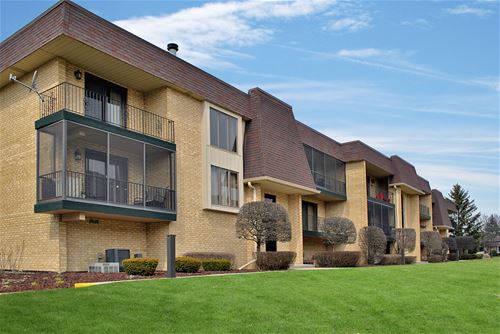 15705 Old Orchard Unit 2S, Orland Park, IL 60462