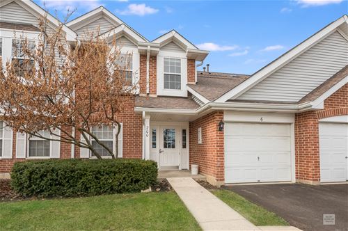 200 Norfolk Unit 6, Roselle, IL 60172